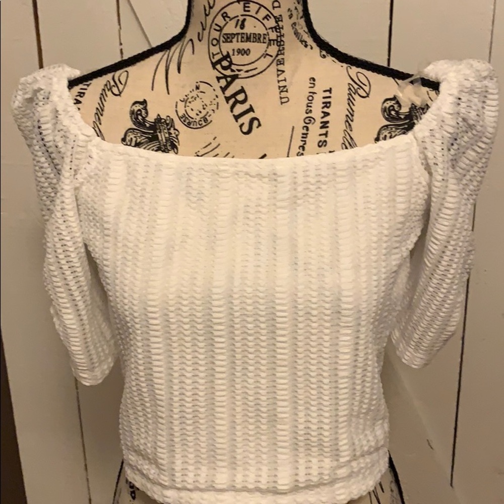 White short top size large